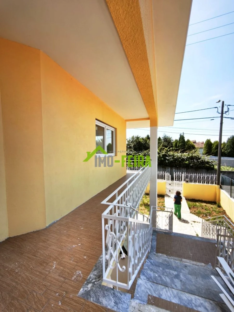 Moradia T3 para Venda em Santa Maria de Lamas Foto 30