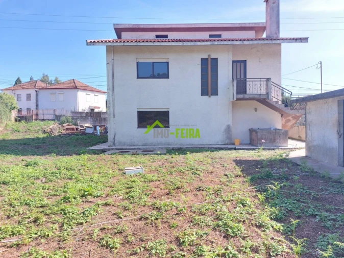 Moradia T3 para Venda em Santa Maria de Lamas Foto 24