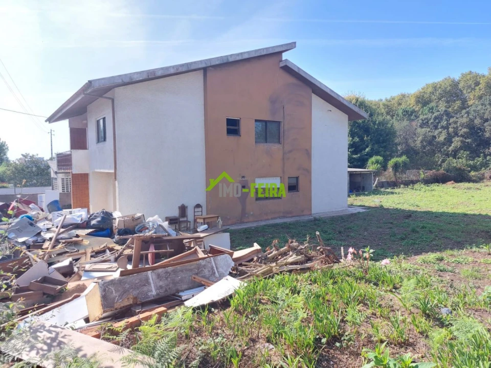 Moradia T3 para Venda em Santa Maria de Lamas Foto 5