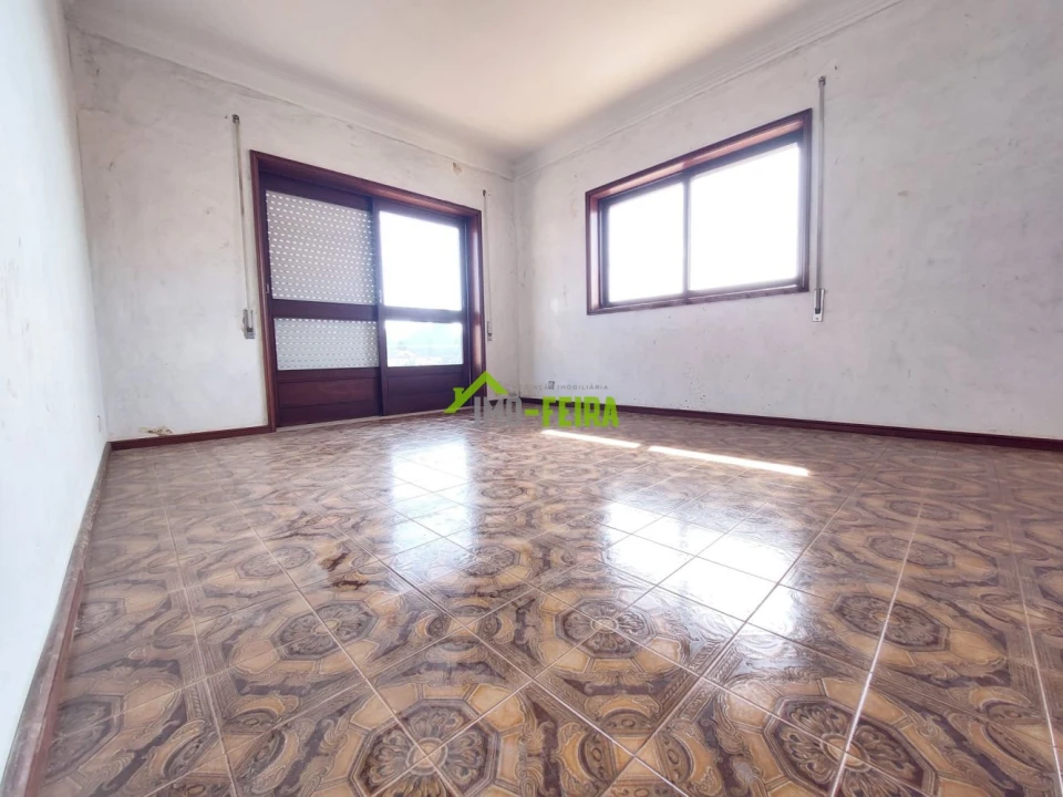 Moradia T3 para Venda em Santa Maria de Lamas Foto 11