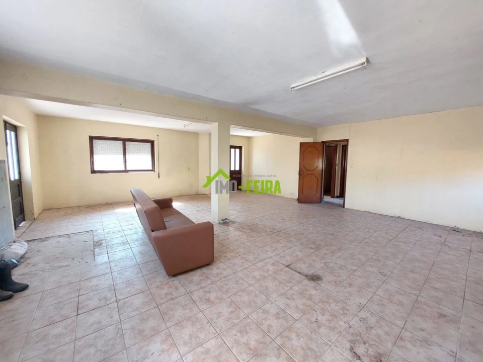 Moradia T3 para Venda em Santa Maria de Lamas Foto 22