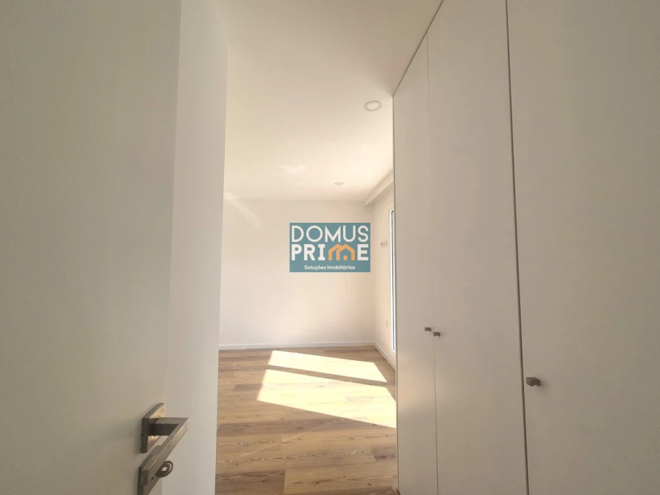 Apartamento T1 para Venda em Braga (Maximinos, Sé e Cividade) Foto 6