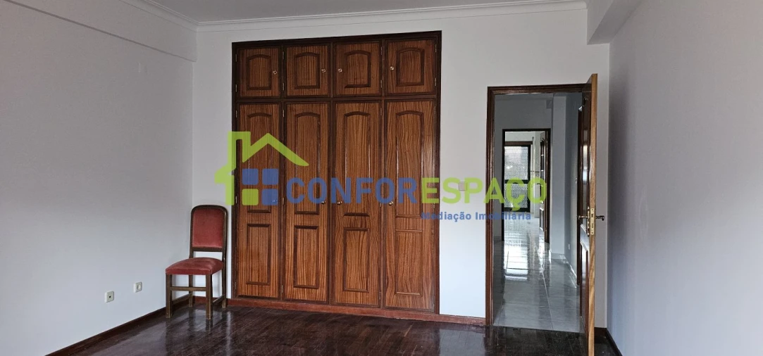 Apartamento T3 para Arrendamento em Castelo Branco Foto 34