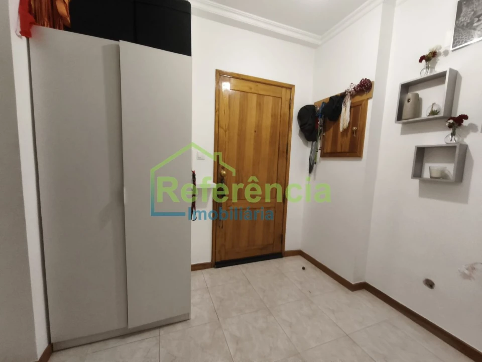 Apartamento T2 para Venda em Santa Maria Maior Foto 2