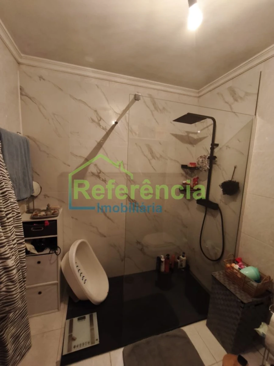 Apartamento T2 para Venda em Santa Maria Maior Foto 14