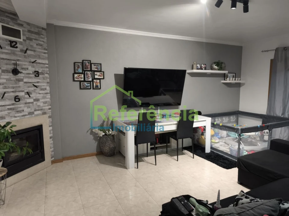 Apartamento T2 para Venda em Santa Maria Maior Foto 1