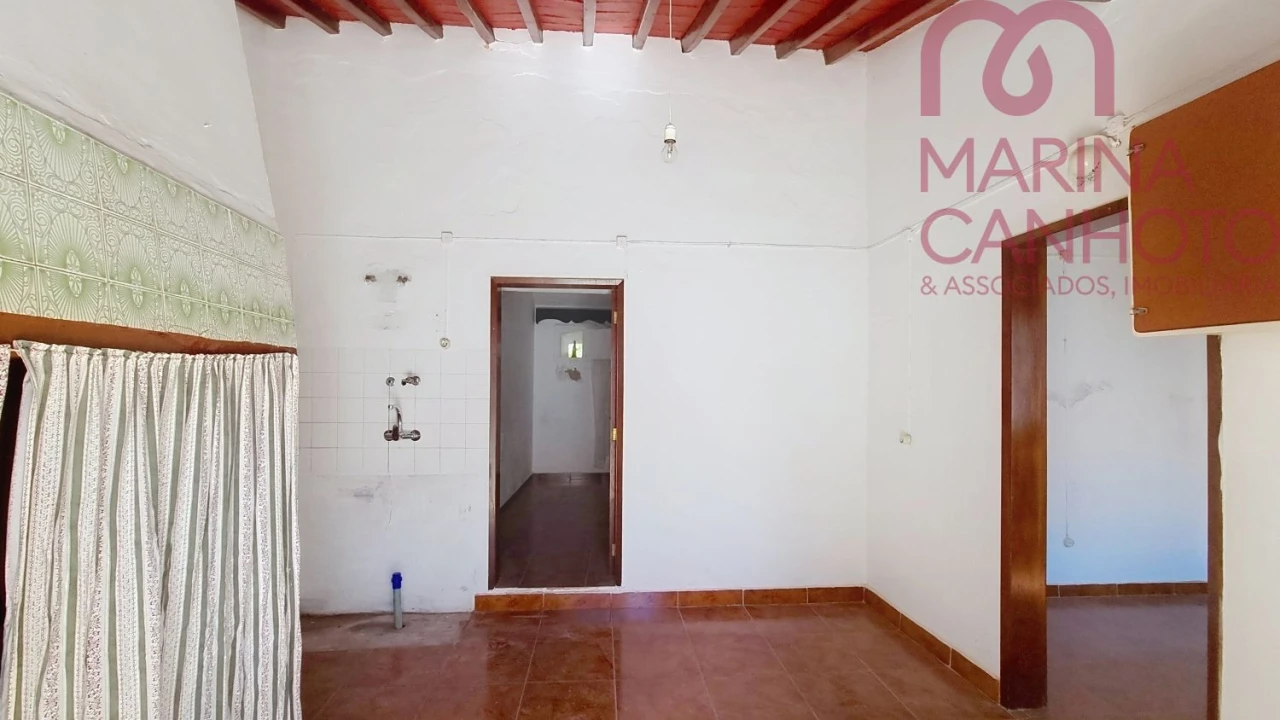 Moradia T2 para Venda em Cano Foto 4