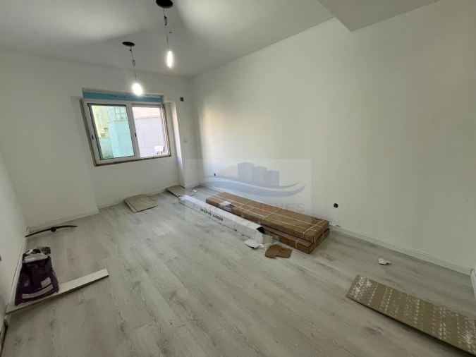 Apartamento T2 para Venda em Póvoa de Santo Adrião e Olival Basto Foto 13