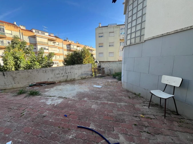 Apartamento T2 para Venda em Póvoa de Santo Adrião e Olival Basto Foto 14