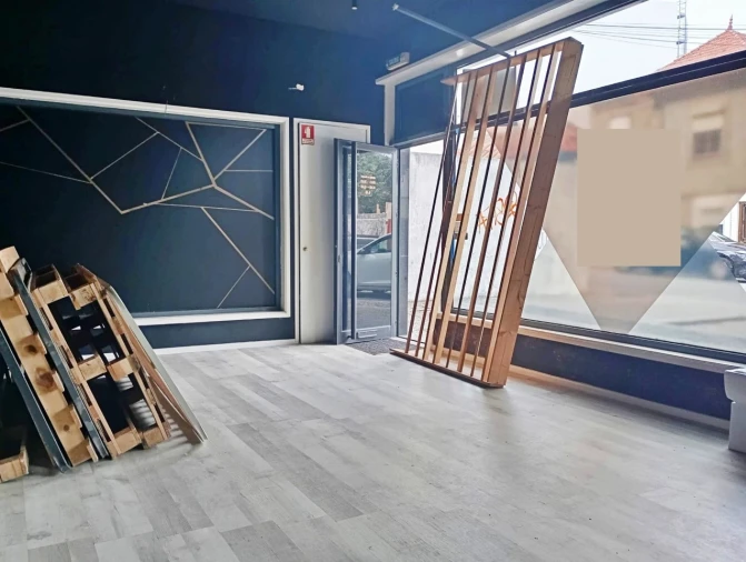 Loja para Venda em Cidade da Maia Foto 4