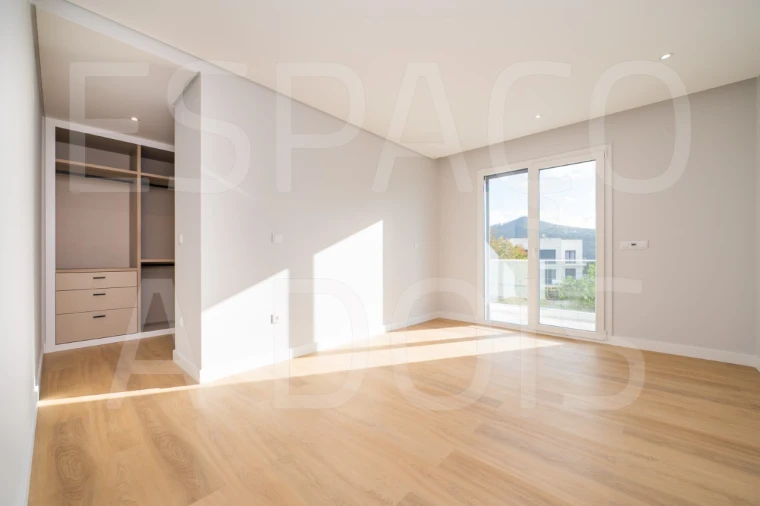 Moradia T3 para Venda em Queluz e Belas Foto 58