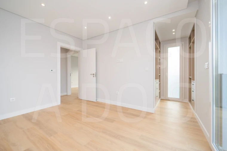 Moradia T3 para Venda em Queluz e Belas Foto 92