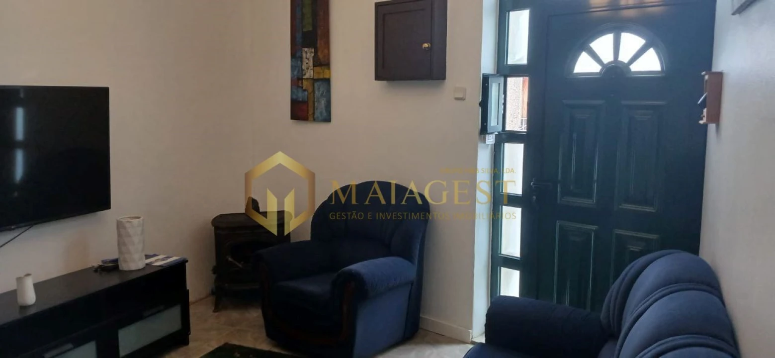 Moradia T3 para Arrendamento em Milheiros Foto 3