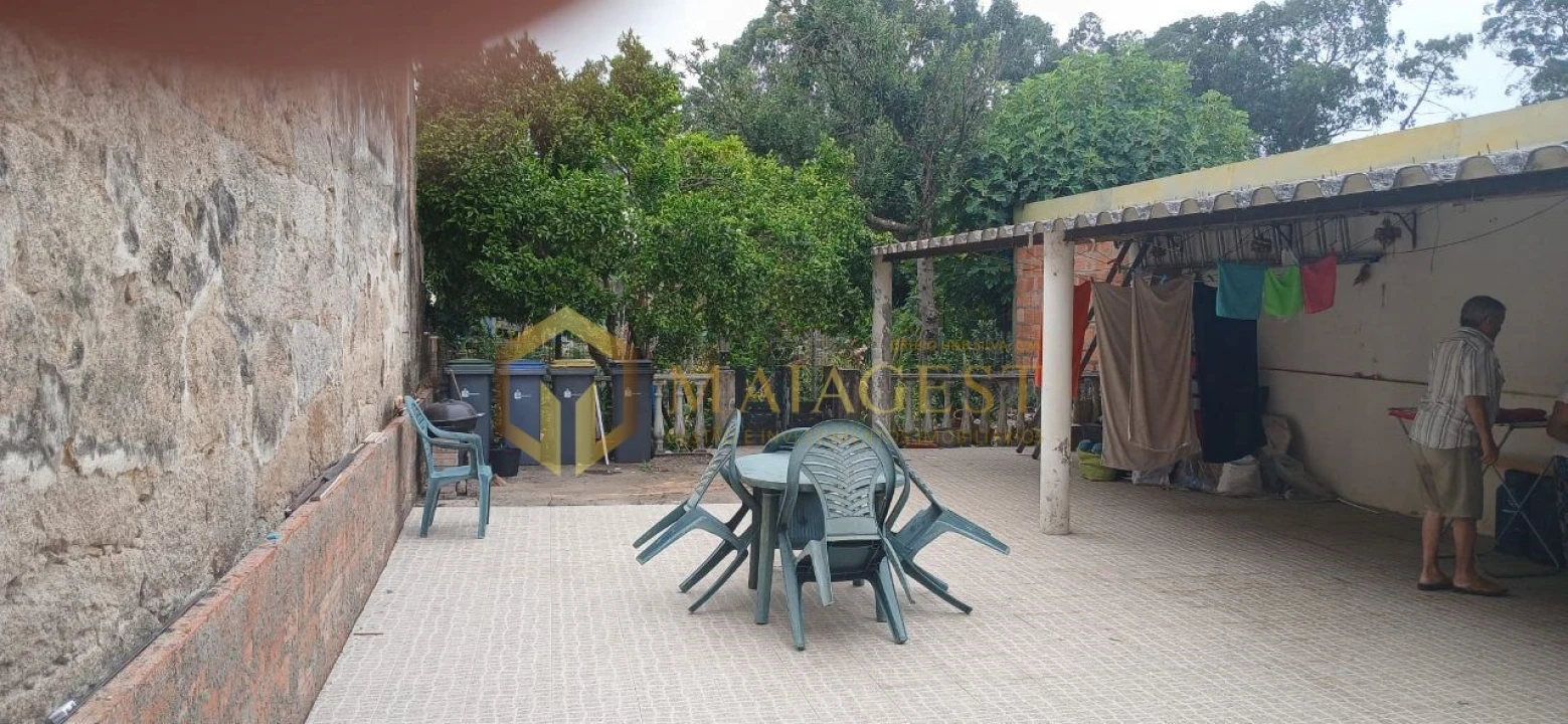 Moradia T3 para Arrendamento em Milheiros Foto 15