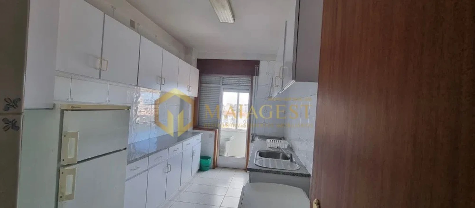Apartamento T2 para Arrendamento em Mafamude e Vilar do Paraíso Foto 4