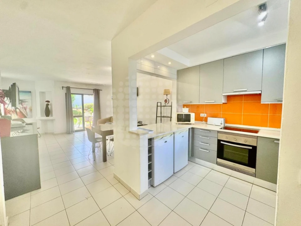 Apartamento T2 para Venda em Albufeira e Olhos de Água Foto 13