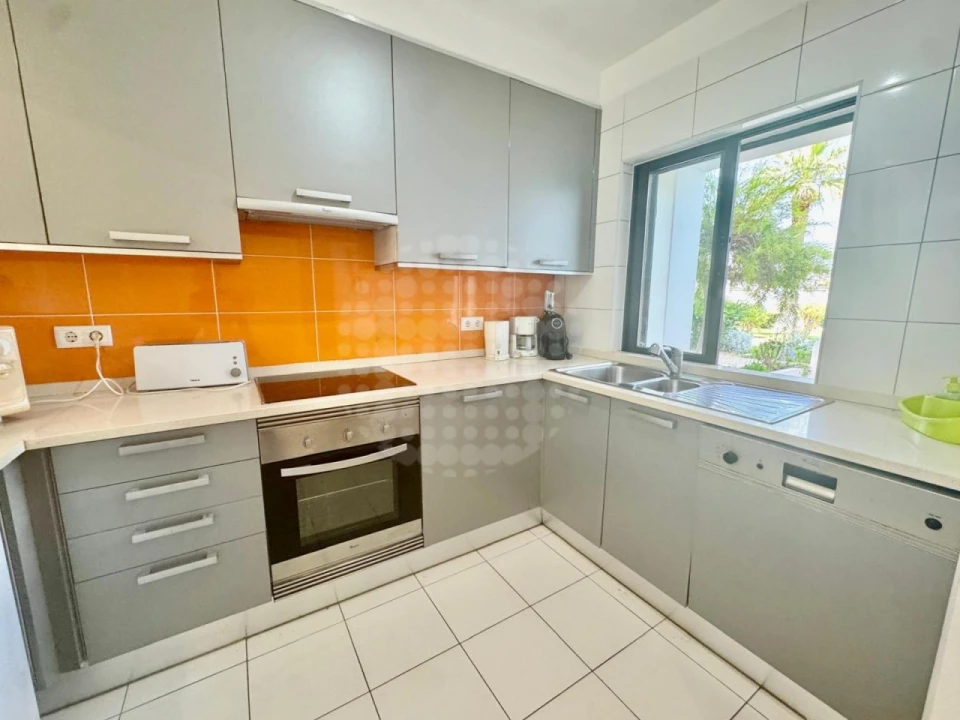 Apartamento T2 para Venda em Albufeira e Olhos de Água Foto 17