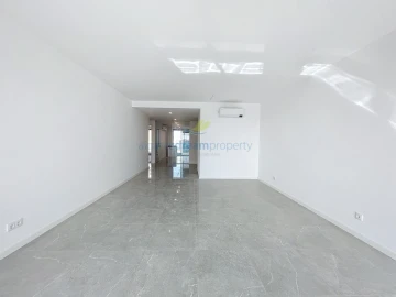 Apartamento T3 para Venda em Albufeira e Olhos de Água