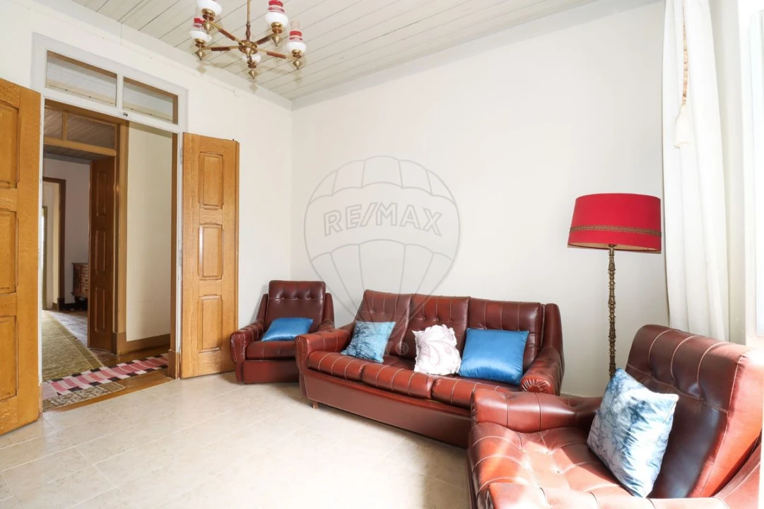 Moradia T6 para Venda em Martinchel Foto 16