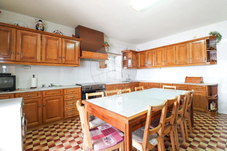 Moradia T6 para Venda em Martinchel Foto 39