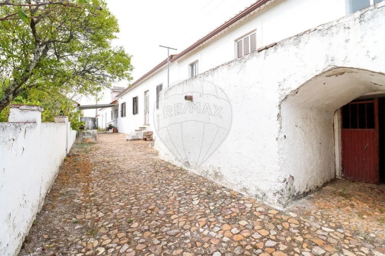 Moradia T6 para Venda em Martinchel Foto 45