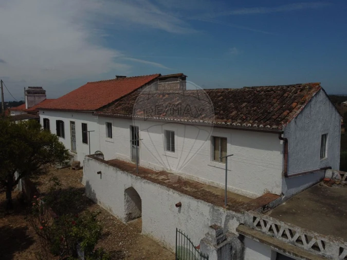 Moradia T6 para Venda em Martinchel Foto 2