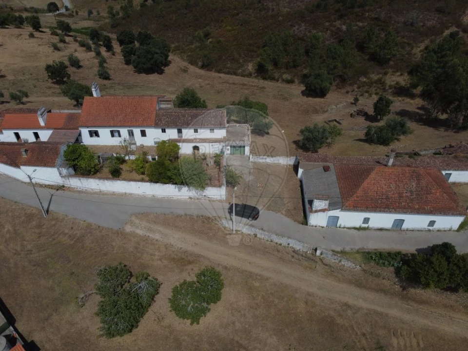 Moradia T6 para Venda em Martinchel Foto 6