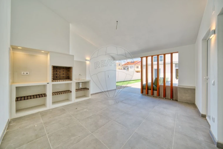 Moradia T3 para Venda em Almeirim Foto 42