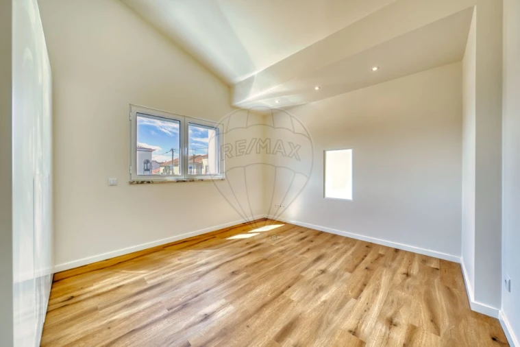 Moradia T3 para Venda em Almeirim Foto 20