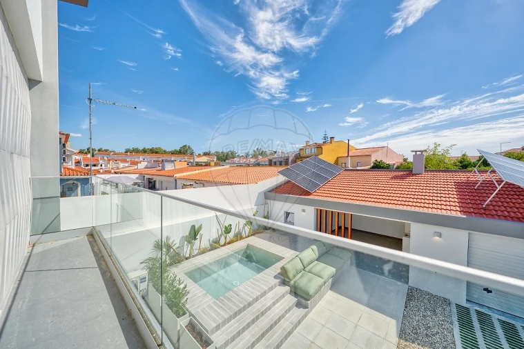 Moradia T3 para Venda em Almeirim Foto 36