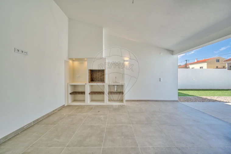 Moradia T3 para Venda em Almeirim Foto 43