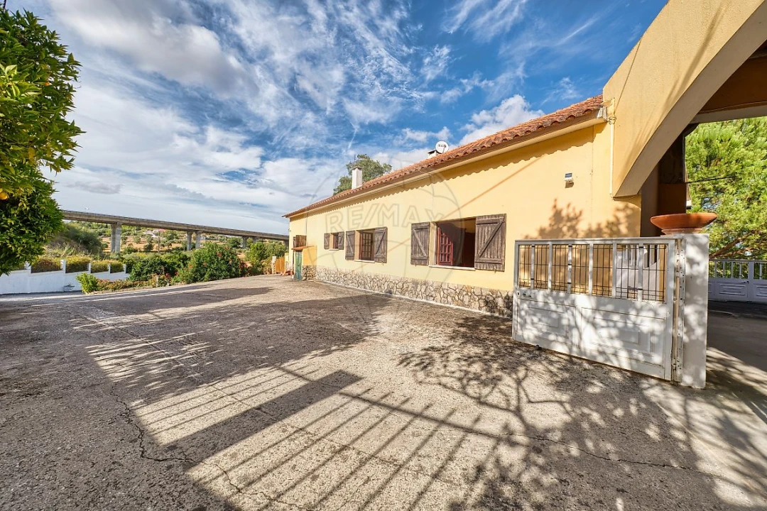 Moradia T8 para Venda em Romeira e Várzea Foto 22