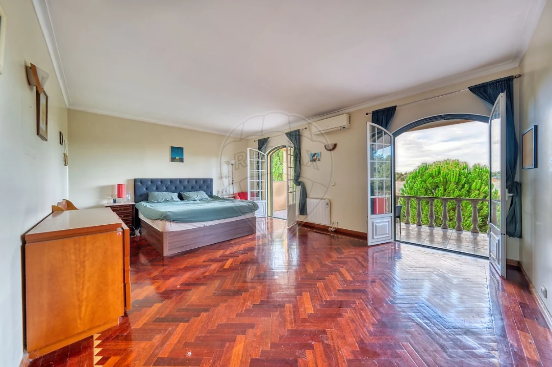 Moradia T8 para Venda em Romeira e Várzea Foto 50