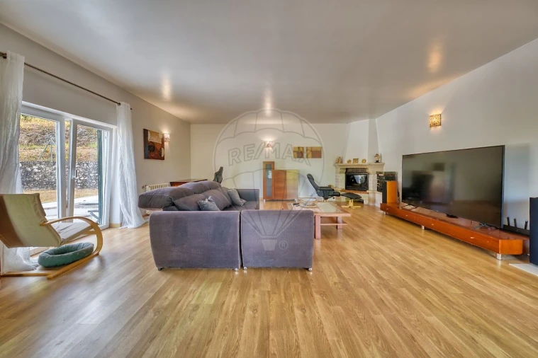 Moradia T8 para Venda em Romeira e Várzea Foto 32