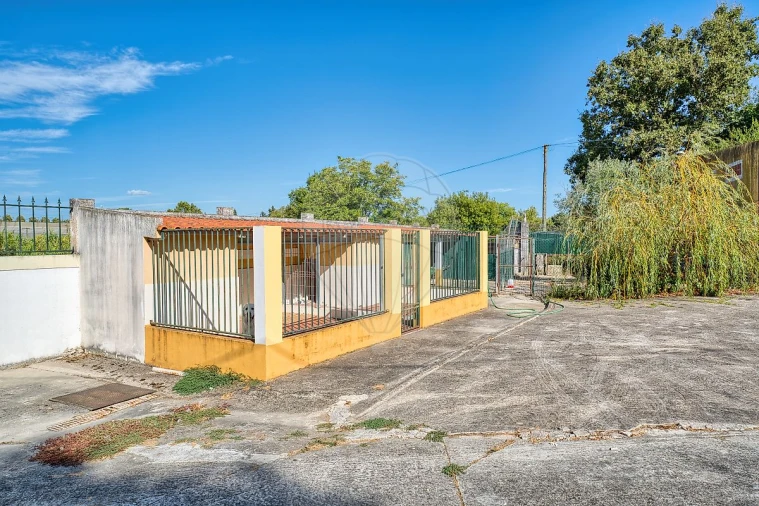 Moradia T8 para Venda em Romeira e Várzea Foto 3