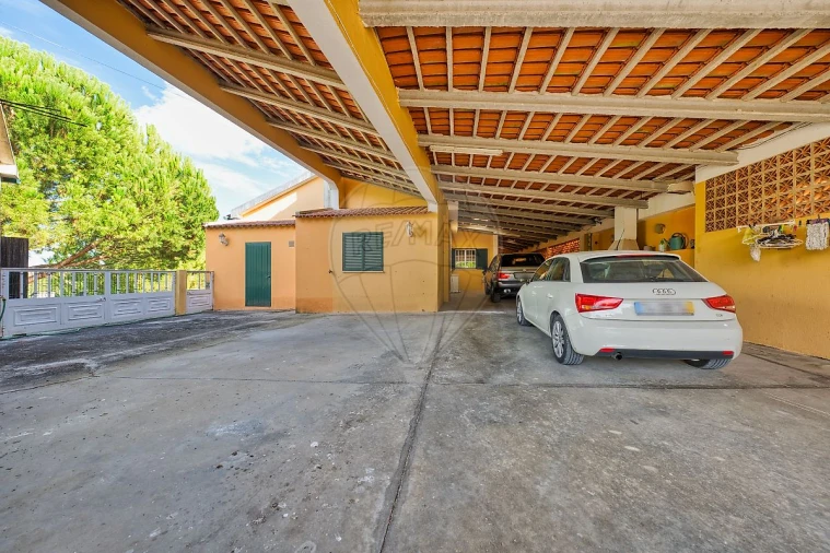 Moradia T8 para Venda em Romeira e Várzea Foto 23