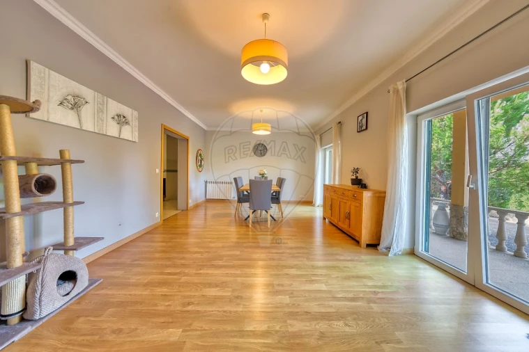 Moradia T8 para Venda em Romeira e Várzea Foto 42