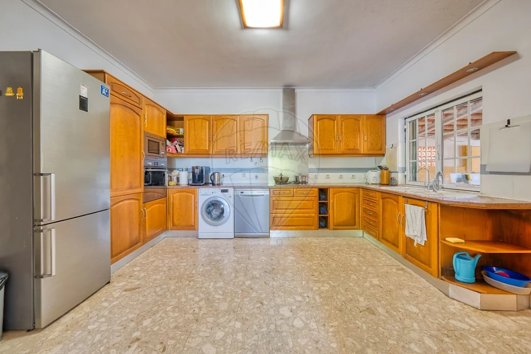 Moradia T8 para Venda em Romeira e Várzea Foto 45