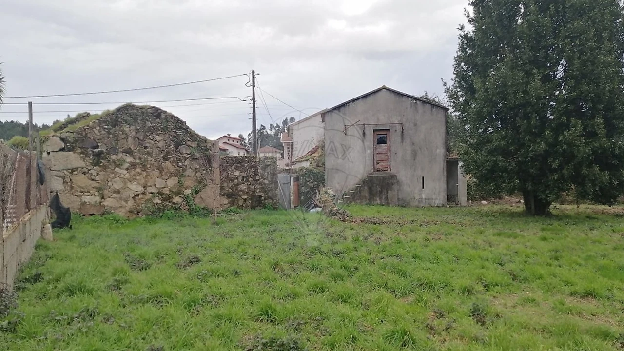 Moradia T2 para Venda em O. Azeméis, Riba-Ul, Ul, Macinhata Seixa, Madail Foto 14