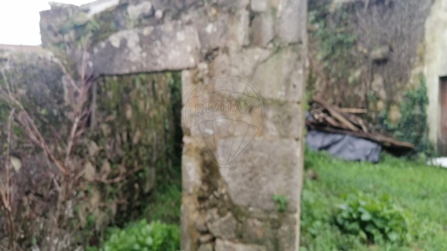 Moradia T2 para Venda em O. Azeméis, Riba-Ul, Ul, Macinhata Seixa, Madail Foto 10