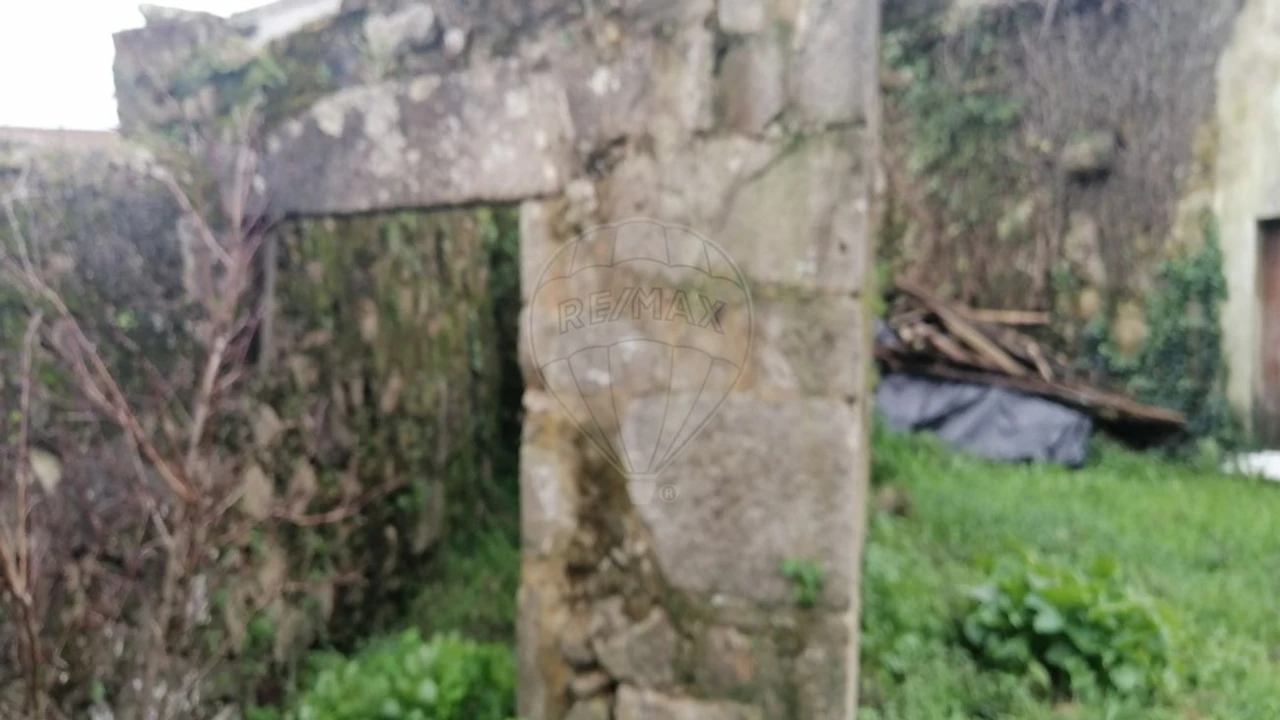 Moradia T2 para Venda em O. Azeméis, Riba-Ul, Ul, Macinhata Seixa, Madail Foto 10