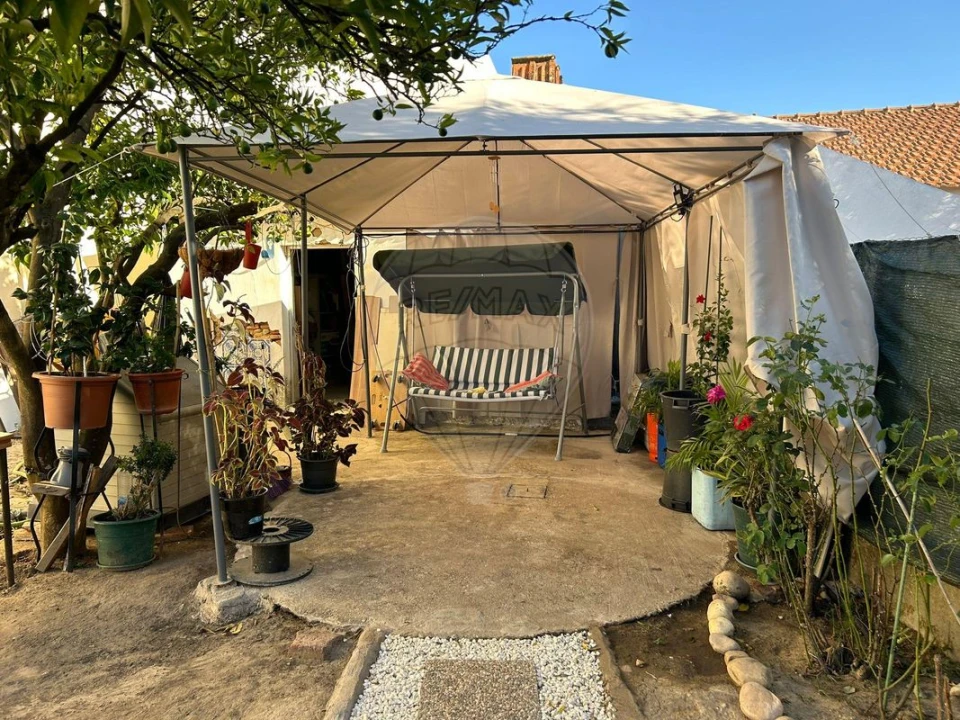 Moradia T1 para Venda em Vale de Cavalos Foto 6