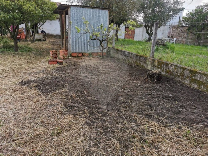 Moradia T1 para Venda em Vale de Cavalos Foto 3