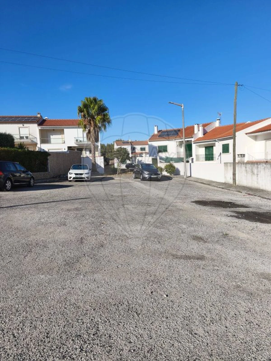 Terreno para Venda em Aveiras de Baixo Foto 7