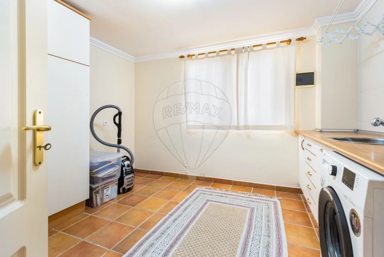 Moradia T4 para Venda em Santa Maria e São Miguel, São Martinho, São Pedro Penaferrim Foto 19
