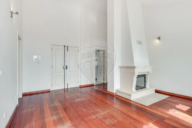 Apartamento T2 para Venda em Cascais e Estoril Foto 3