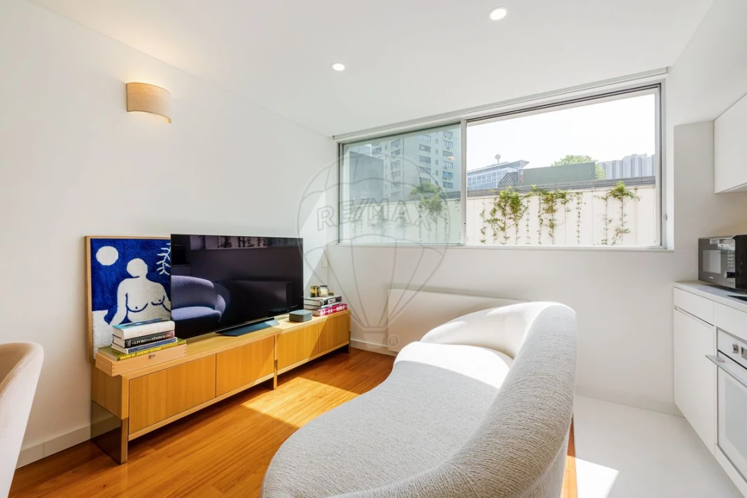 Apartamento T1 para Venda em Ramalde Foto 8