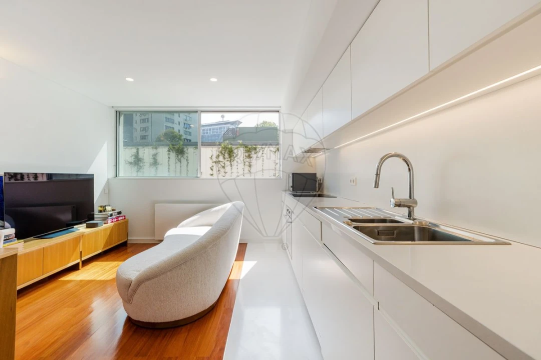 Apartamento T1 para Venda em Ramalde Foto 10