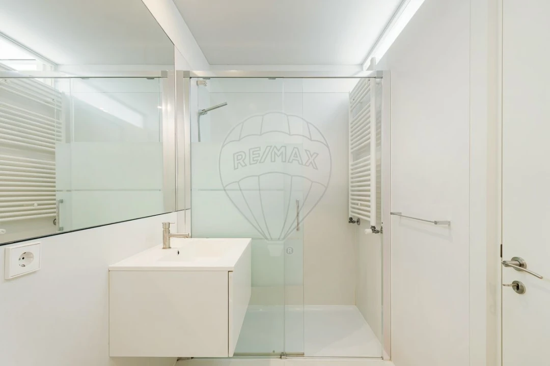 Apartamento T1 para Venda em Ramalde Foto 6