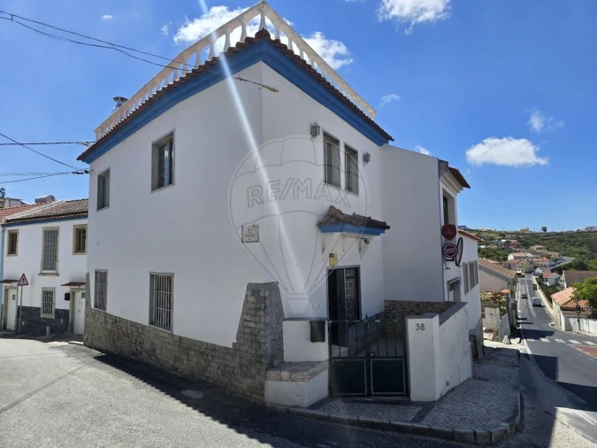 Loja para Arrendamento em Igreja Nova e Cheleiros Foto 25
